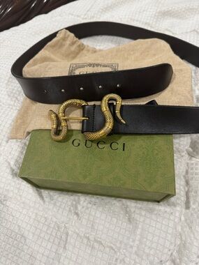 Gucci Black Leather Belt with Gold Serpent Buckle